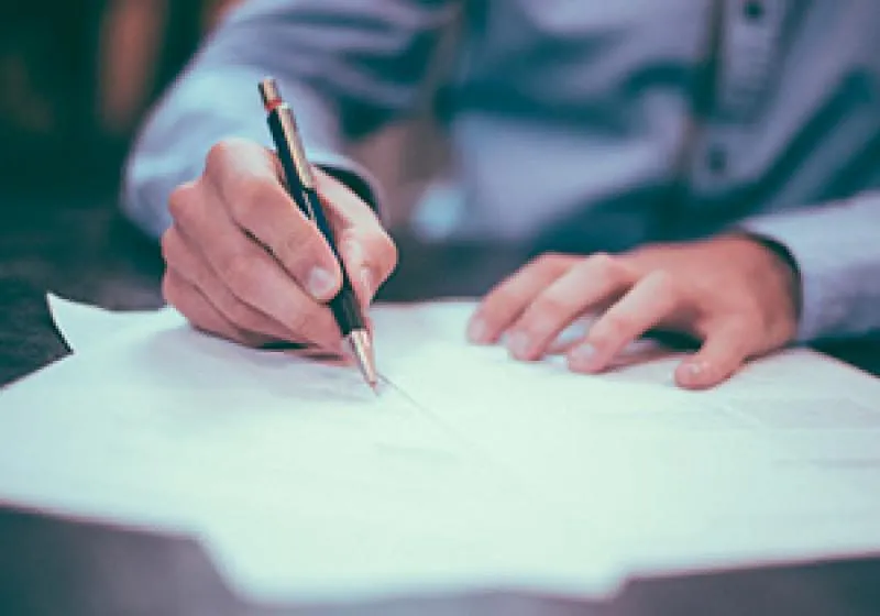 Derecho comercial y societario